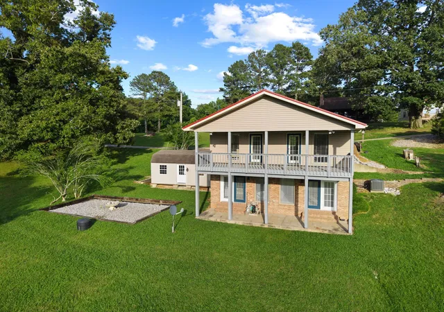 Photo 2 of Single family home for sale at 1121 Cunningham Ln, Cadiz, KY 42211 | MLS# 26019664 | Listing updated on 2026-07-23