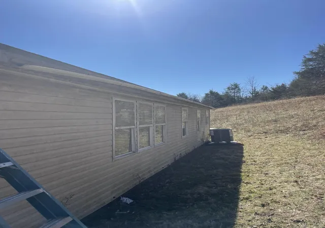 Photo 3 of Sale Pending at 3268 Wagner Fry Rd, Falmouth, KY 41040 | MLS# 26019192 | Listing updated on 2026-09-15