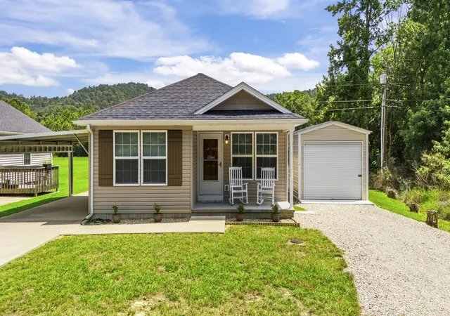 Photo 3 of Sale Pending at 313 Mynhier Rd, Morehead, KY 40351 | MLS# 26019215 | Listing updated on 2026-09-18