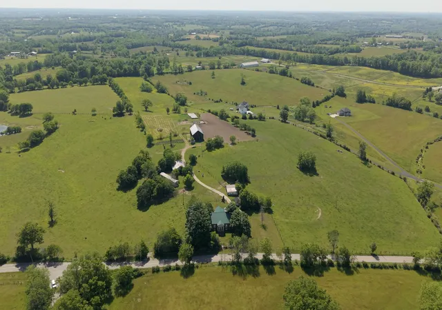 Photo 2 of Single family home for sale at 6300-a Mccowans Fry Rd, Versailles, KY 40383 | MLS# 26019474 | Listing updated on 2026-09-08