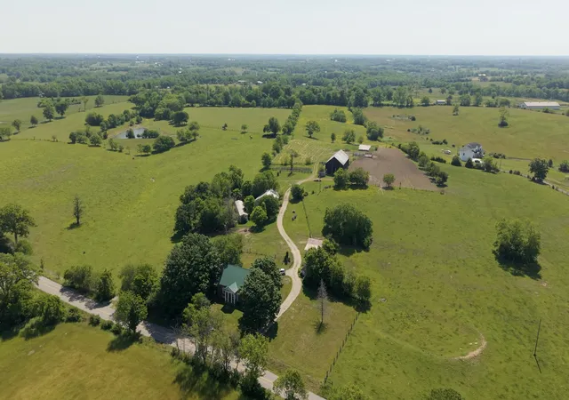 Photo 3 of Single family home for sale at 6300-a Mccowans Fry Rd, Versailles, KY 40383 | MLS# 26019474 | Listing updated on 2026-09-08