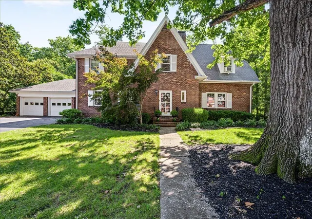 Photo 1 of Single family home for sale at 207 Paul Sawyier Dr, Frankfort, KY 40601 | MLS# 26018961 | Listing updated on 2026-07-27