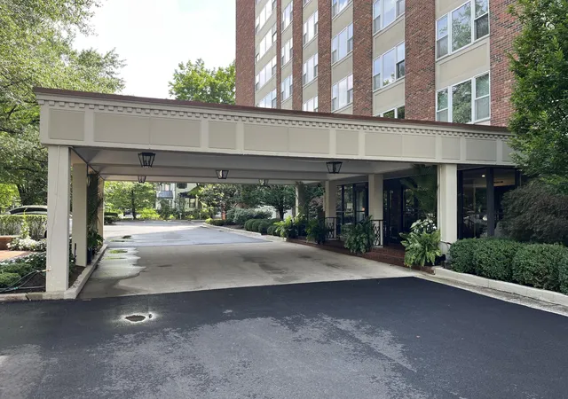 Photo 2 of Condo for sale at 101 S Hanover Ave #2M, Lexington, KY 40502 | MLS# 26019062 | Listing updated on 2026-07-18