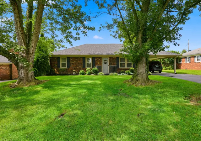 Photo 1 of Single family home for sale at 1007 Coleman Ct, Harrodsburg, KY 40330 | MLS# 26019107 | Listing updated on 2026-09-04