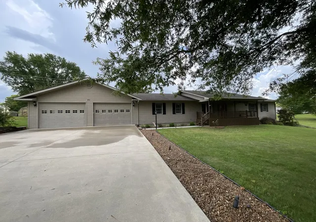 Photo 3 of Single family home for sale at 43 Collie Ln, Eubank, KY 42567 | MLS# 26018939 | Listing updated on 2026-09-29