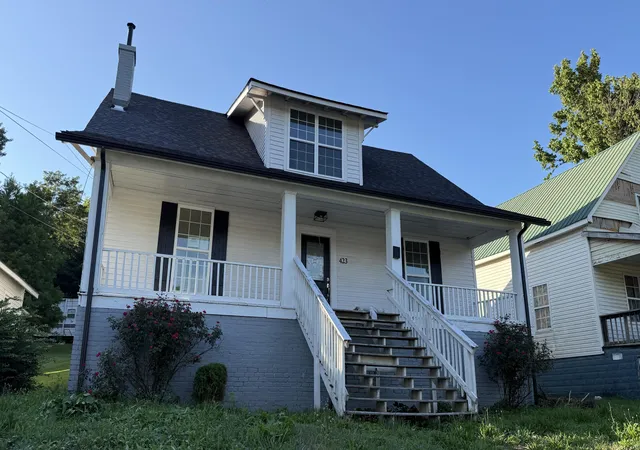 Photo 12 of Single family home for sale at 423 4th Street, Ravenna, KY 40472 | MLS# 26022415 | Listing updated on 2026-09-24