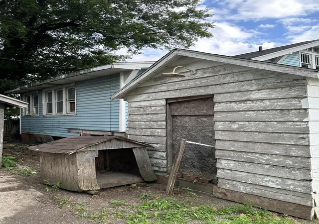 Photo 4 of Single family home for sale at 612 N 11th Street, Paducah, KY 42001 | MLS# 26018963 | Listing updated on 2026-07-23