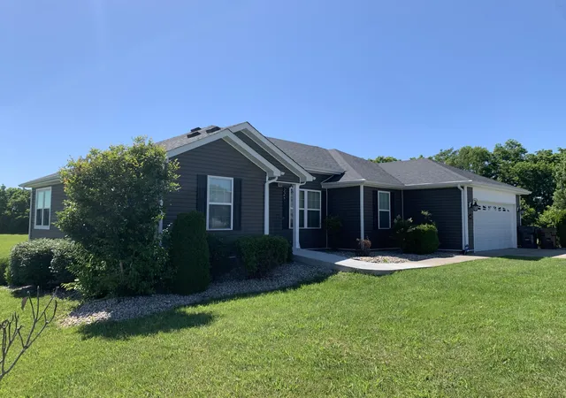 Photo 4 of Single family home for sale at 604 Doral Ct, Berea, KY 40403 | MLS# 26019006 | Listing updated on 2026-08-31
