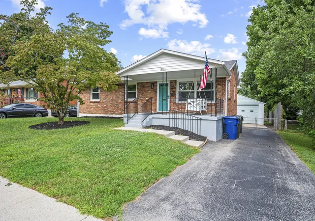 Photo 2 of Single family home for sale at 3531 Brookview Dr, Lexington, KY 40517 | MLS# 26020986 | Listing updated on 2026-09-15
