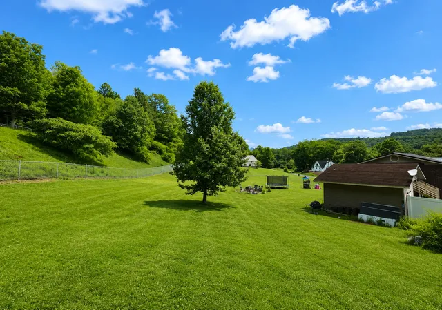 Photo 3 of Single family home for sale at 144 Mathel Hl Rd, Pineville, KY 40977 | MLS# 26019014 | Listing updated on 2026-08-04