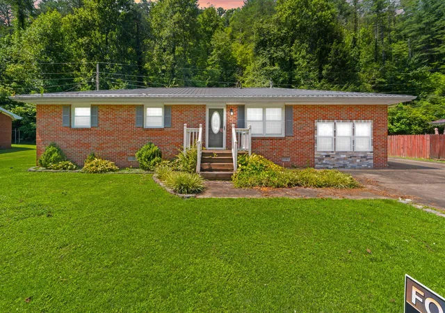 Single family home for sale at 171 Clark Dr, Prestonsburg, KY 41653 | MLS# 26019028