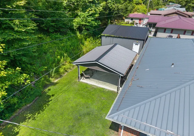 Photo 3 of Single family home for sale at 171 Clark Dr, Prestonsburg, KY 41653 | MLS# 26019028 | Listing updated on 2026-08-03
