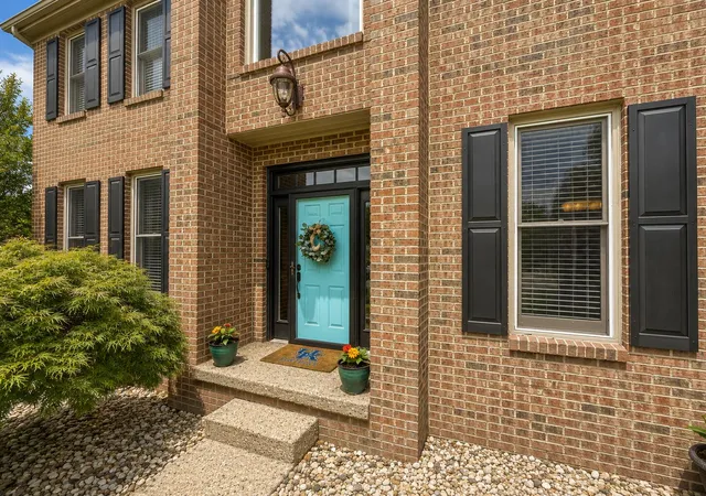 Photo 2 of Single family home for sale at 4665 Saron Dr, Lexington, KY 40515 | MLS# 26019066 | Listing updated on 2026-10-13