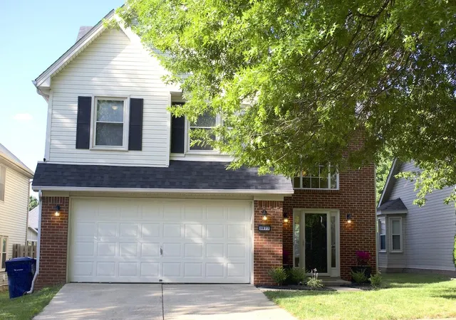 Photo 2 of Sale Pending at 3877 Scarlet Oak Ln, Lexington, KY 40514 | MLS# 26019277 | Listing updated on 2026-07-25