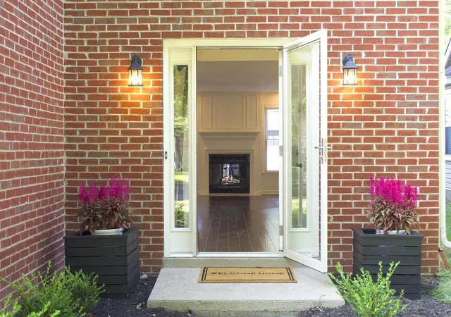 Photo 3 of Sale Pending at 3877 Scarlet Oak Ln, Lexington, KY 40514 | MLS# 26019277 | Listing updated on 2026-07-25