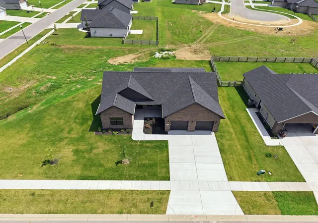 Photo 3 of Single family home for sale at 514 Chickasaw Dr, Richmond, KY 40475 | MLS# 26019076 | Listing updated on 2026-09-21