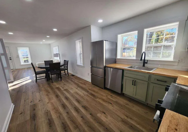 Photo 3 of Single family home for sale at 114 Spruce St, Murray, KY 42071 | MLS# 26019082 | Listing updated on 2026-09-16