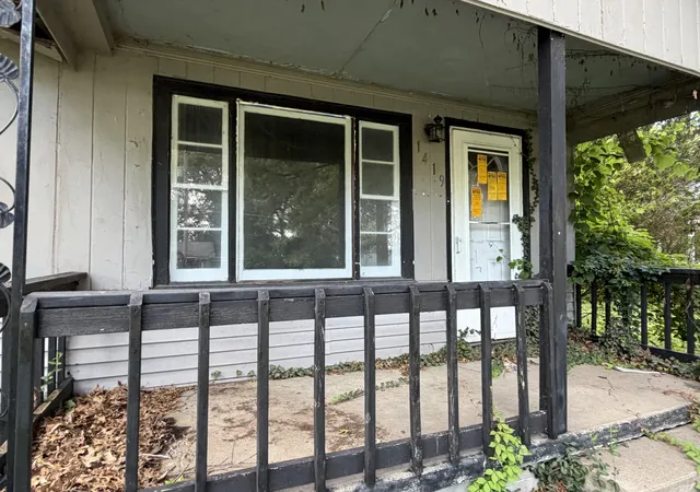 Photo 2 of Single family home for sale at 1419 Bloomfield Ave, Paducah, KY 42001 | MLS# 26019083 | Listing updated on 2026-07-25