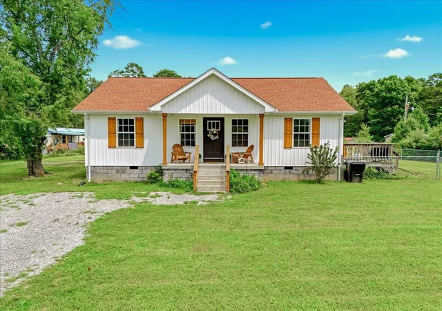 Single family home for sale at 322 Mckeehans Xing, Corbin, KY 40701 | MLS# 26019103