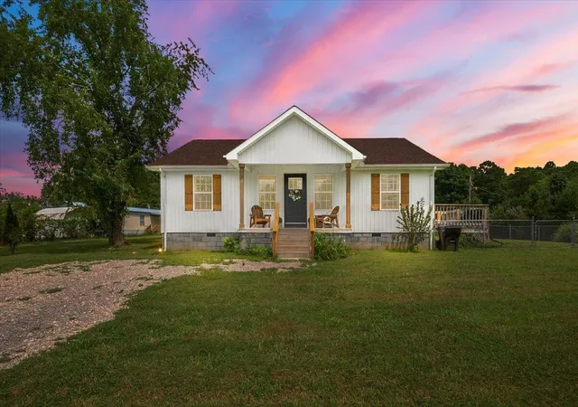 Photo 2 of Single family home for sale at 322 Mckeehans Xing, Corbin, KY 40701 | MLS# 26019103 | Listing updated on 2026-09-18