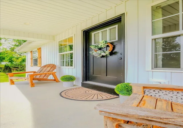 Photo 3 of Single family home for sale at 322 Mckeehans Xing, Corbin, KY 40701 | MLS# 26019103 | Listing updated on 2026-09-18