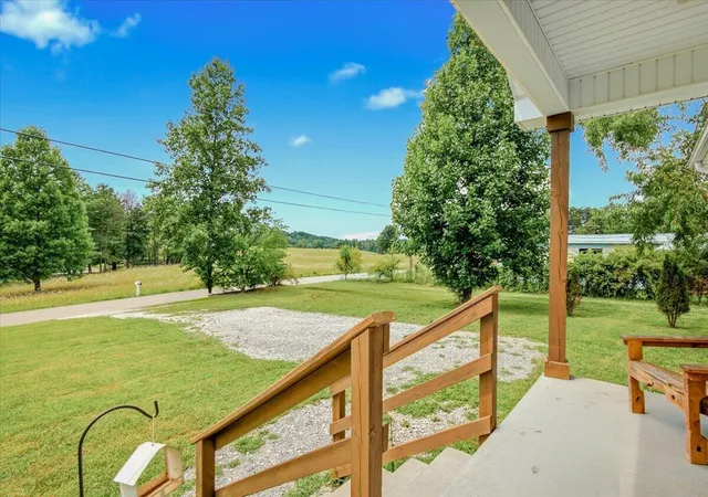 Photo 4 of Single family home for sale at 322 Mckeehans Xing, Corbin, KY 40701 | MLS# 26019103 | Listing updated on 2026-09-18