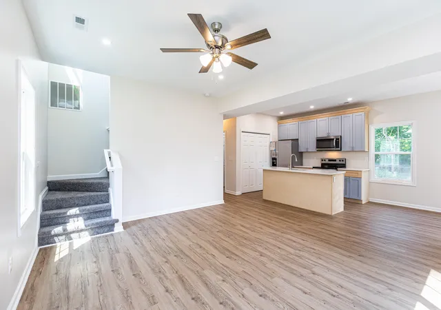 Photo 4 of Single family home for sale at 716 Harrison Tr, Lexington, KY 40505 | MLS# 26019214 | Listing updated on 2026-08-18