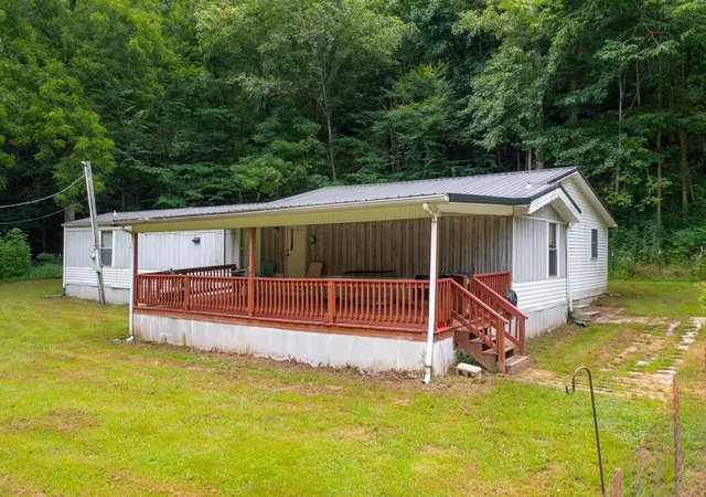Photo 1 of Single family home for sale at 501 Left Frk Moore Crk Rd, Fourmile, KY 40939 | MLS# 26019129 | Listing updated on 2026-08-25