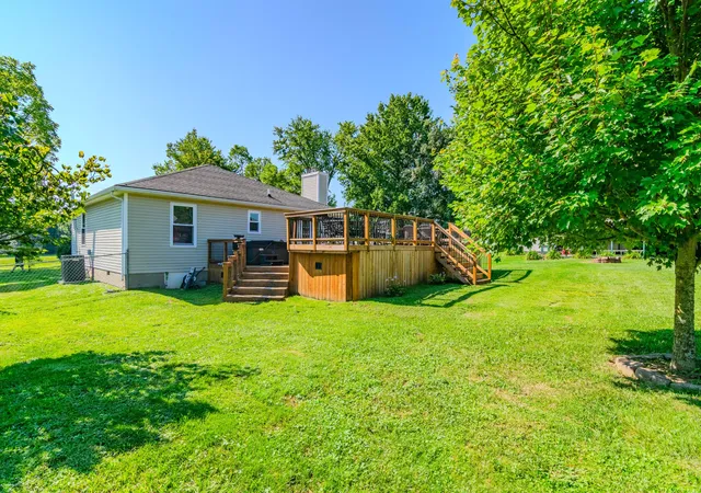 Photo 3 of Single family home for sale at 1667 Old Frankfort Rd, Lawrenceburg, KY 40342 | MLS# 26019130 | Listing updated on 2026-09-07