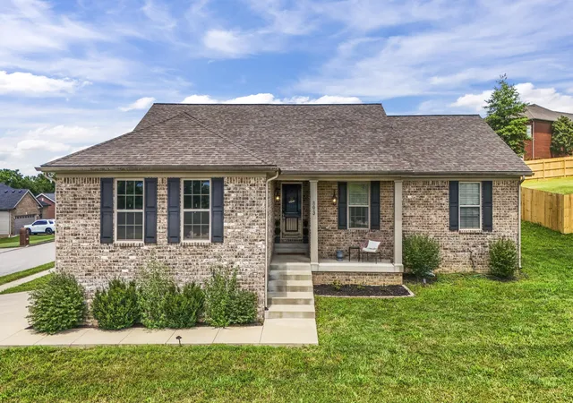 Photo 2 of Single family home for sale at 893 Ridgeview Dr, Frankfort, KY 40601 | MLS# 26019142 | Listing updated on 2026-07-20