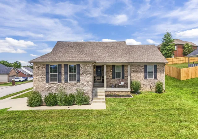 Photo 3 of Single family home for sale at 893 Ridgeview Dr, Frankfort, KY 40601 | MLS# 26019142 | Listing updated on 2026-07-20