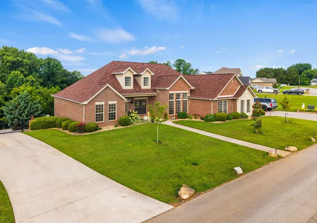 Photo 2 of Single family home for sale at 367 Natures Valley Dr, Somerset, KY 42503 | MLS# 26019141 | Listing updated on 2026-09-01