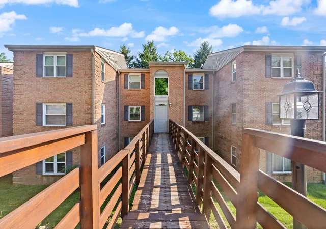 Photo 1 of Sale Pending at 421 Redding Rd #51, Lexington, KY 40517 | MLS# 26019593 | Listing updated on 2026-08-27