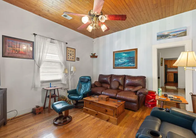 Photo 4 of Single family home for sale at 400 N Dividing Ridge Rd, Sadieville, KY 40370 | MLS# 26019966 | Listing updated on 2026-09-10