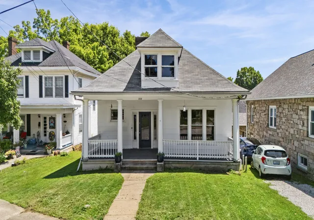 Photo 3 of Sale Pending at 1546 Cypress St, Paris, KY 40361 | MLS# 26019285 | Listing updated on 2026-09-16