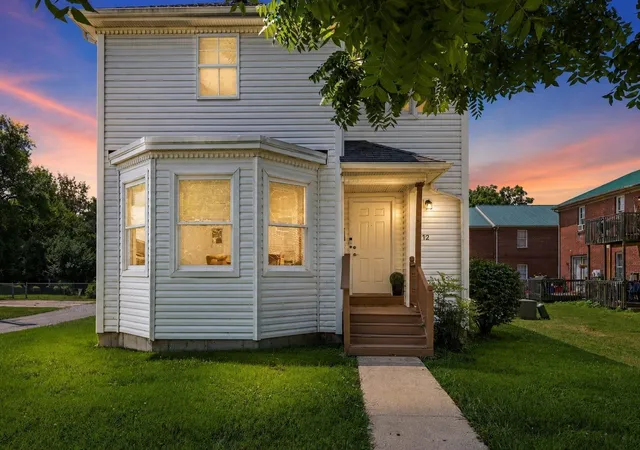 Photo 1 of Single family home for sale at 172 Simmons St, Versailles, KY 40383 | MLS# 26019939 | Listing updated on 2026-07-26