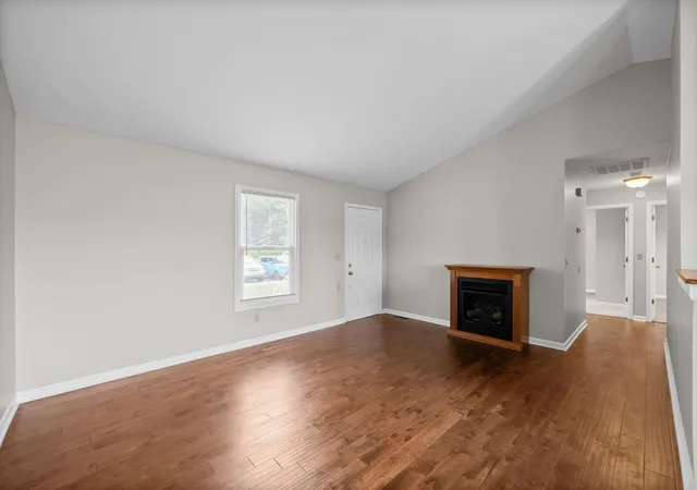 Listing Photo 5 - Condo for sale in building located at 2949 Pawnee Dr, Hopkinsville, KY 42240