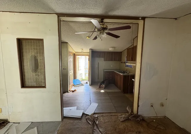 Photo 3 of Sale Pending at 114-116 Hicks Ct, Ashland, KY 41102 | MLS# 26029787 | Listing updated on 2026-10-30