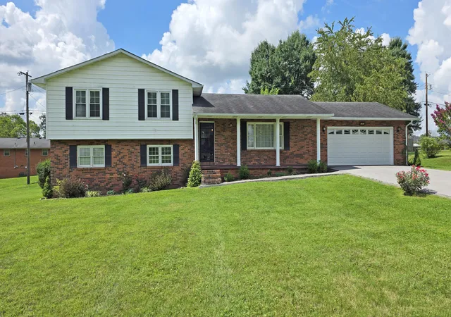 Photo 1 of Single family home for sale at 275 Middleground Way, London, KY 40744 | MLS# 26019222 | Listing updated on 2026-09-13
