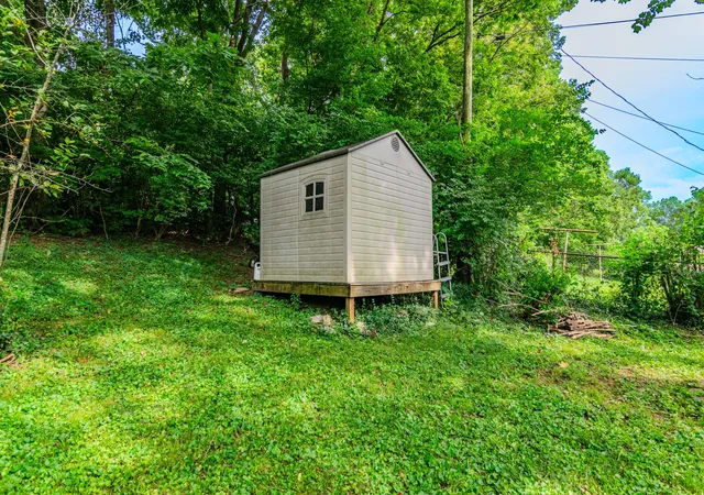 Photo 19 of Single family home for sale at 318 Senate Dr, Frankfort, KY 40601 | MLS# 26019692 | Listing updated on 2026-08-11