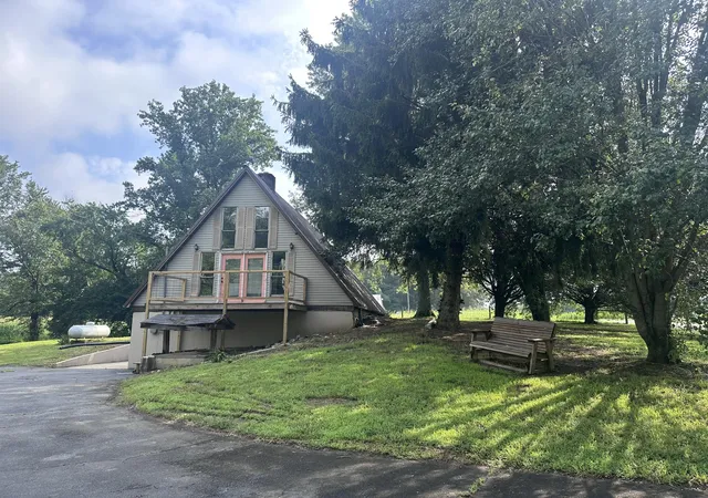 Photo 1 of Single family home for sale at 1865 Blair School Rd, Russell Springs, KY 42642 | MLS# 26019373 | Listing updated on 2026-08-21