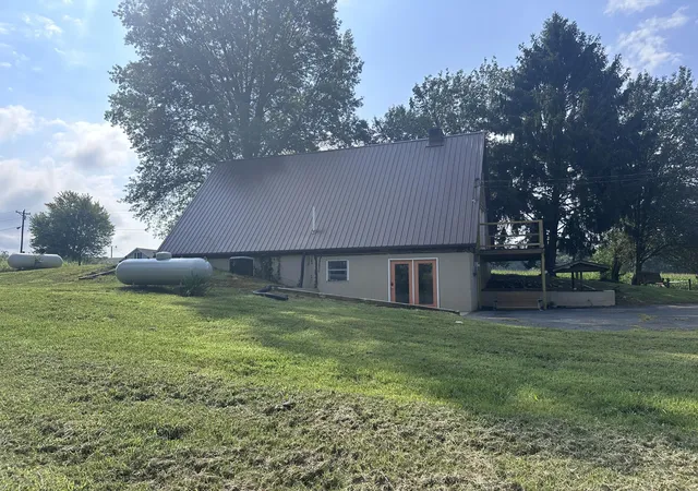 Photo 3 of Single family home for sale at 1865 Blair School Rd, Russell Springs, KY 42642 | MLS# 26019373 | Listing updated on 2026-08-21