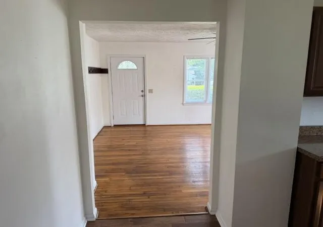 Photo 3 of Single family home for sale at 309 Burdette St, Berea, KY 40403 | MLS# 26021313 | Listing updated on 2026-10-06