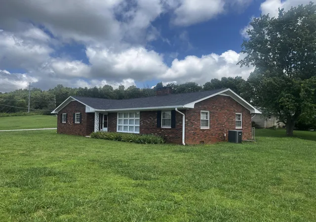 Photo 3 of Single family home for sale at 182 Harrison Ave, Monticello, KY 42633 | MLS# 26019246 | Listing updated on 2026-07-21