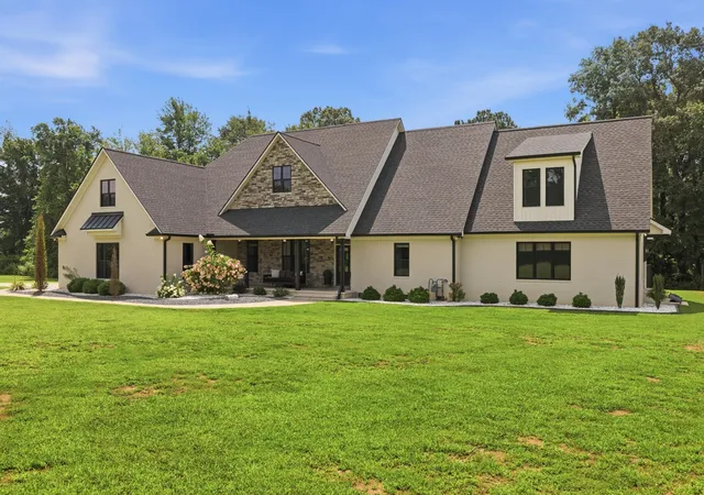 Photo 2 of Single family home for sale at 4221 N Kentucky 121, Murray, KY 42071 | MLS# 26019253 | Listing updated on 2026-09-15