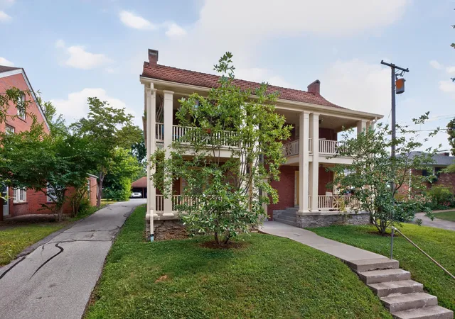 Photo 2 of Sale Pending at 1515 Fontaine Rd, Lexington, KY 40502 | MLS# 26019367 | Listing updated on 2026-09-08