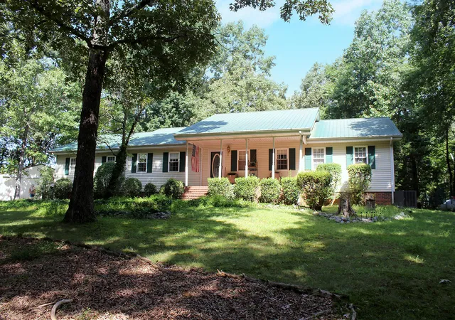 Photo 4 of Single family home for sale at 254 Kirk Ridge Rd, Murray, KY 42071 | MLS# 26019325 | Listing updated on 2026-07-21