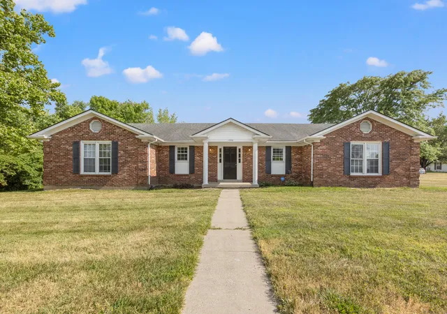 Photo 1 of Multi family home for sale at 1200 Tishoff Dr, Lexington, KY 40502 | MLS# 26019671 | Listing updated on 2026-09-11