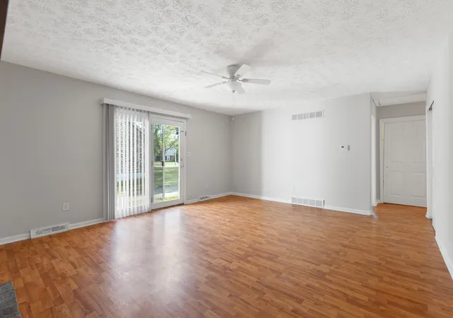 Photo 4 of House for sale at 1200 Tishoff Dr, Lexington, KY 40502 | MLS# 26019671 | Listing updated on 2026-09-11
