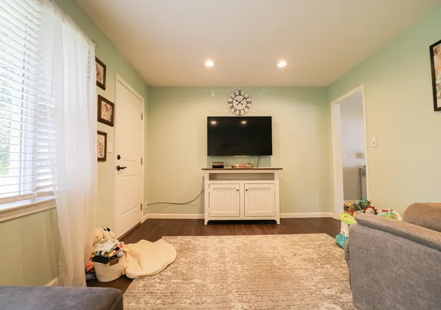 Photo 4 of Sale Pending at 4229 Us 68, Benton, KY 42025 | MLS# 26020781 | Listing updated on 2026-09-24